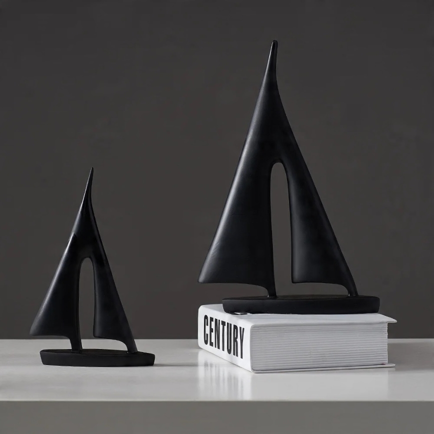 Galda dekorācija 21 cm sveķi/melna