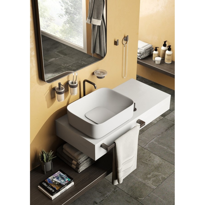 Gedy - Sienas dvieļu pakaramais PIRENEI 6,6x60 cm metāliskā pelēkā krāsā