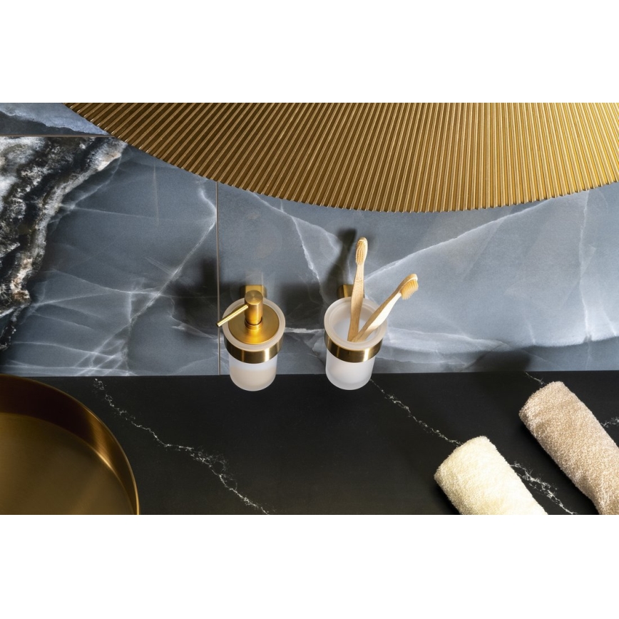 Gedy - Sienas uzstādāms ziepju dozators PIRENEI 110 ml opāls stikls/matēta zelta