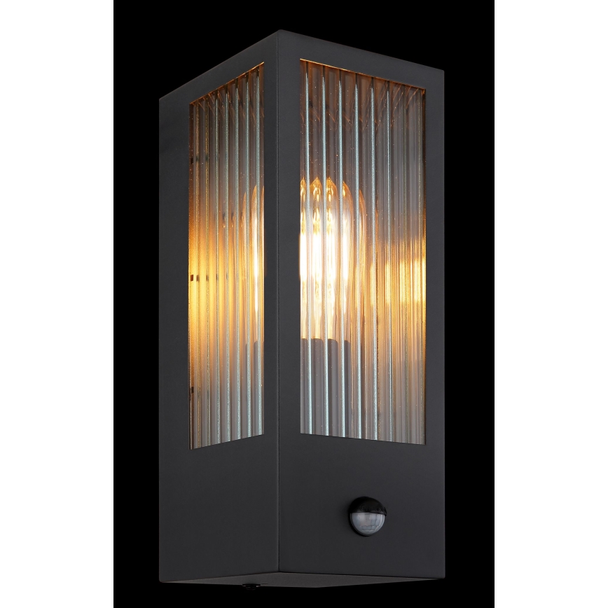 Globo sienas lampa ar sensoru 1xE27/60W/230V IP44