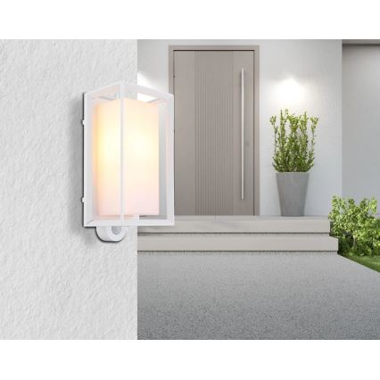Globo - Āra sienas lampa ar sensoru 1xE27/60W/230V IP44 balta