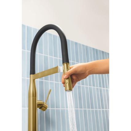 GROHE 30294GN0 - izlietnes jaucējkrāns ESSENCE ar zelta apdari