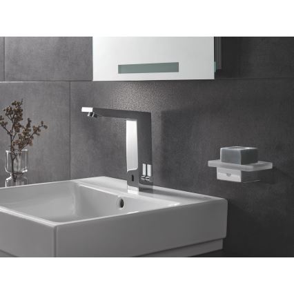 GROHE 36440000 - Infrasarkanais elektroniskais izlietnes jaucējkrāns EUROCUBE E DN 15 hromēts