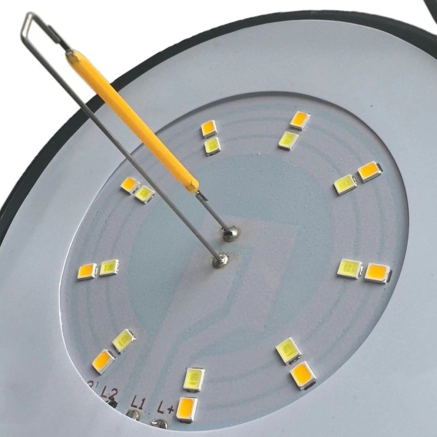 Grundig - LED kempinga lukturis, darbināms ar 3xAA, 3000/4500/6000K, IP44, melns