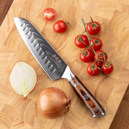 Gudaro - KOMPLEKTS 1x damaskas tērauda šefpavāra nazis FENG 8, ar 67 slāņiem tēraudā, garums 20 cm + 1x damaskas tērauda Santoku virtuves nazis FENG 7,5, ar 67 slāņiem tēraudā, garums 18 cm + 1x BEZMAKSAS damaskas tērauda virtuves nazis FENG 3,5, 