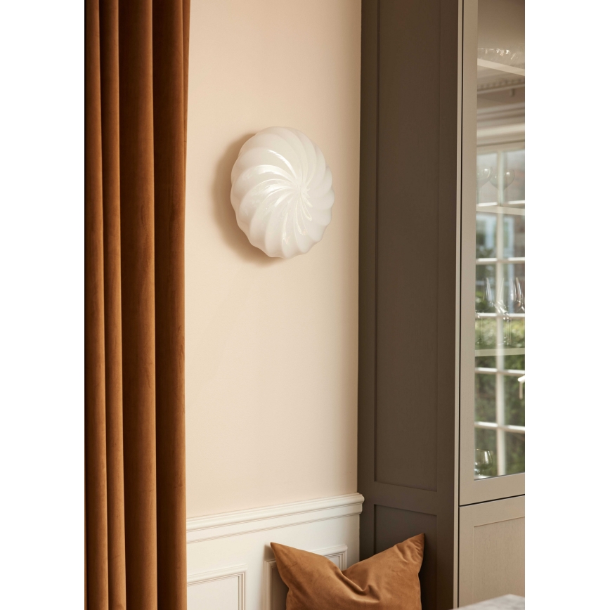 Halo Design 739547 - Sienas gaismeklis TWIST 3xG9/28W/230V Ø 35 cm balts/misiņš