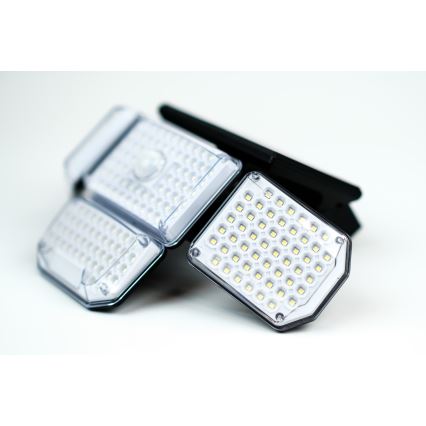 LED Saules enerģijas sienas lampa ar sensoru LED/5W/5,5V IP65 2400 mAh