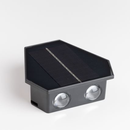 LED Saules enerģijas sienas lampa ar sensoru LED/2W/5V IP54 1300 mAh