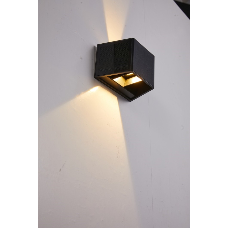 LED Saules enerģijas sienas lampa ar sensoru LED/2W/5V IP54 1300 mAh