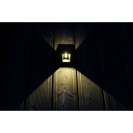 LED Saules enerģijas sienas lampa ar sensoru LED/2W/5V IP54 1300 mAh