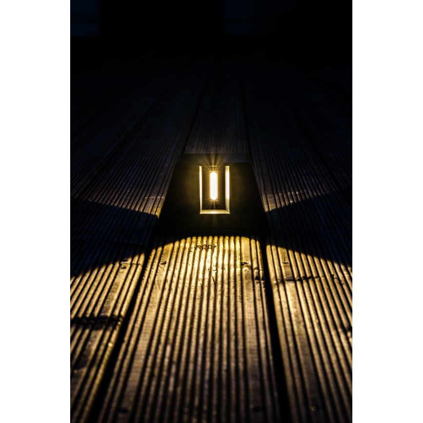 LED Saules enerģijas sienas lampa ar sensoru LED/2W/5V IP54 1300 mAh