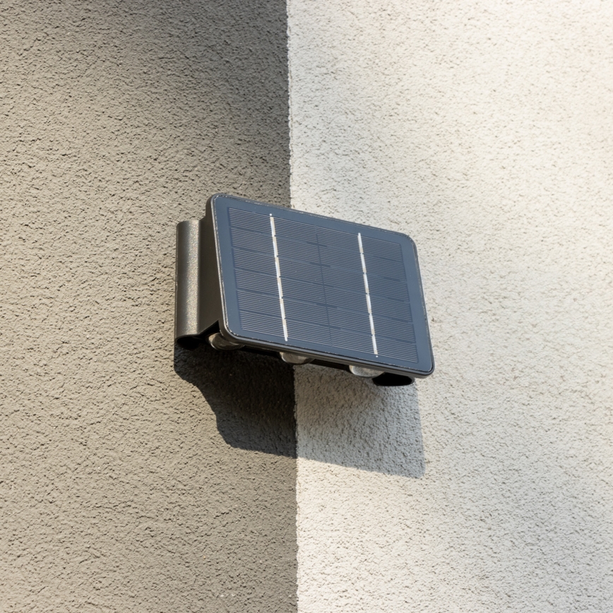 LED saules sienas lampa ar sensoru LED/2W/5V IP54 1300 mAh