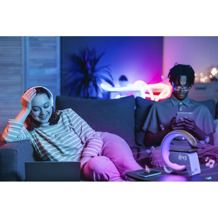 LED RGB Aptumšojama galda lampa ar modinātāja pulkstenis un Qi lādētāju 30W/230V sudraba
