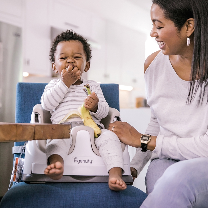 Ingenuity - Krēsla paaugstinājums 2in1 BABY BASE bēša