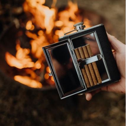 Kabatas flakons ar cigāru futrālīti 175 ml melna