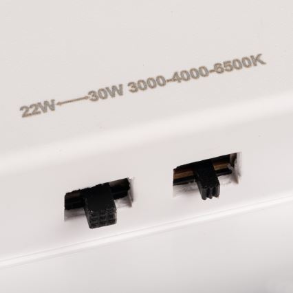 LED griestu gaismeklis ar kustības un krēslas sensoru VARSO LED/22/30W/230V 3000/4000/6500K Ø 33 cm IP54