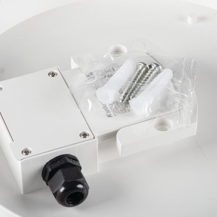 LED Lielas slodzes griestu lampa ar kustību sensoru IPER LED/26W/230V IK10 IP65 apaļa balta