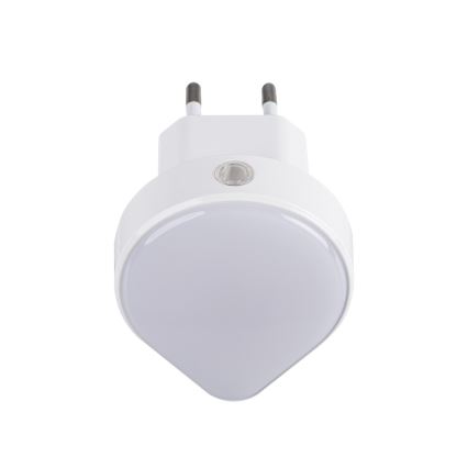 LED regulējama orientējoša naktslampa ar krēslas sensoru kontaktligzdai ULOV LED/0,5W/230V balta