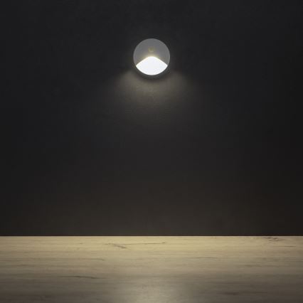 LED kāpņu gaismeklis ar kustības un krēslas sensoru EXIN LED/2,5W/230V 4000K IP65, balts, apaļš