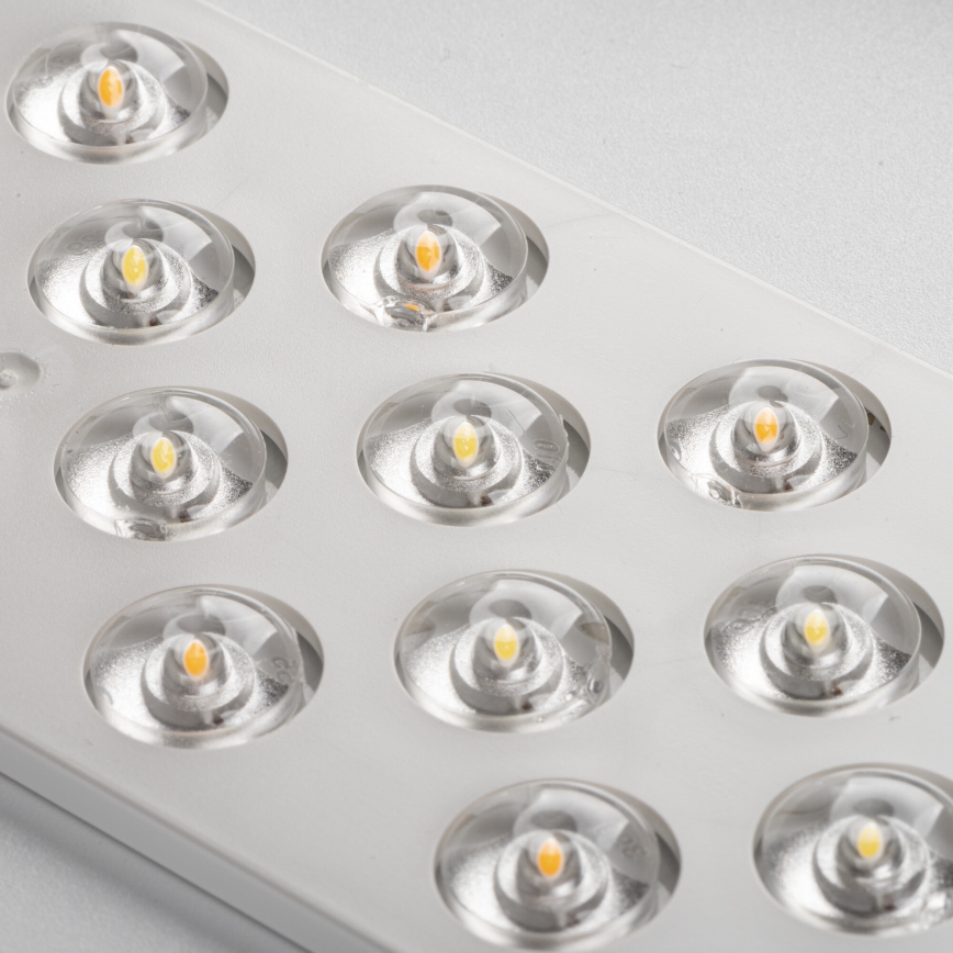 Regulējams LED griestu gaismeklis LIXAN LED/47W/230V 3000-6500K Ø 38,6 cm balts/sudraba + tālvadība