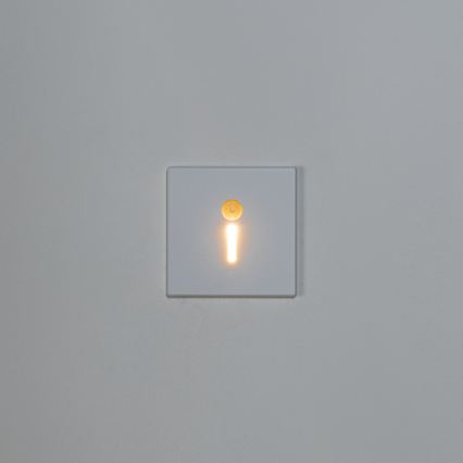 LED kāpņu gaismeklis ar kustības un krēslas sensoru MAGNIK LED/1,7W/230V 2700/3300/3900/4600/5700K balts kvadrātveida