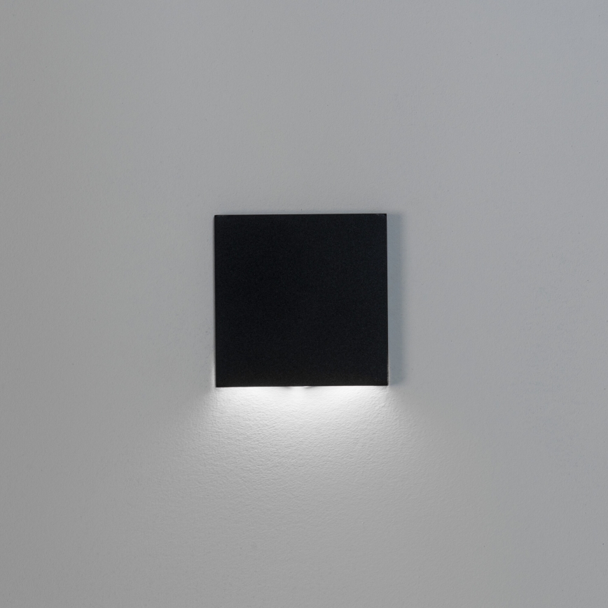 LED kāpņu gaismeklis MAGNIK LED/1,7W/230V 2700/3300/3900/4600/5700K melns kvadrātveida