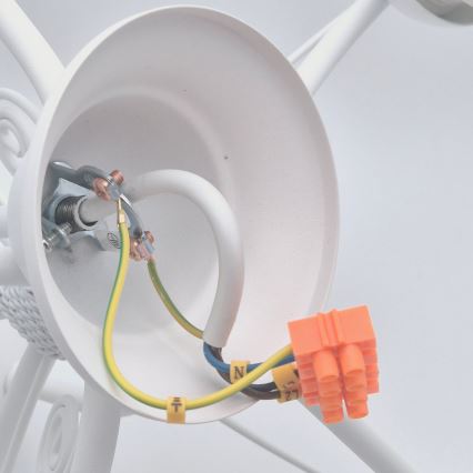 Ķēdē karājoša lustra RETRO II 5xE27/60W/230V balta