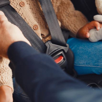 KINDERKRAFT - Bērnu autosēdeklis I-GUARD PRO i-Size 61-105 cm, pelēks