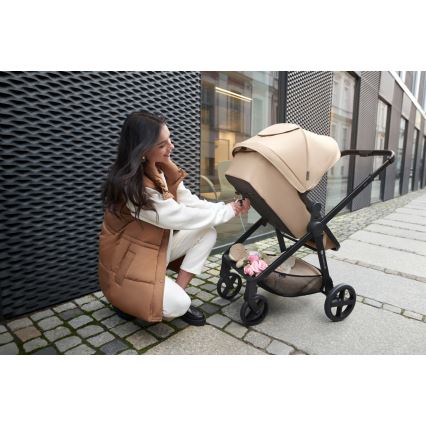 KINDERKRAFT - Kombinētie ratiņi 4in1 NEWLY Klasiska bēša + autokrēsls MINK PRO ar pamatni ISOFIX