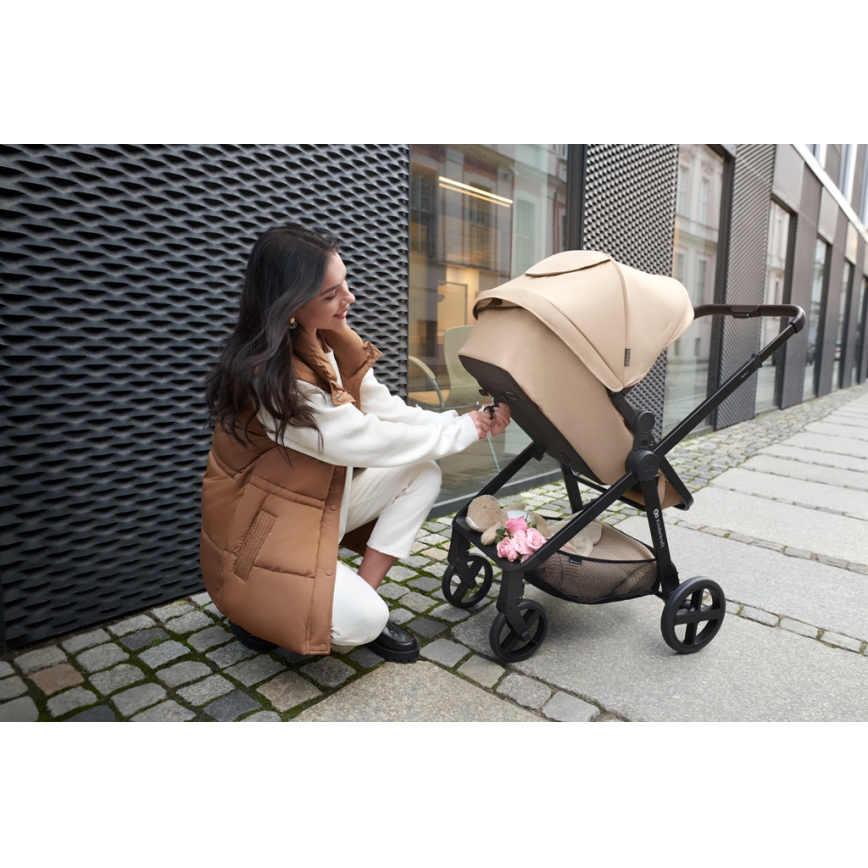 KINDERKRAFT - Kombinētie ratiņi 4in1 NEWLY Klasiska bēša + autokrēsls MINK PRO ar pamatni ISOFIX