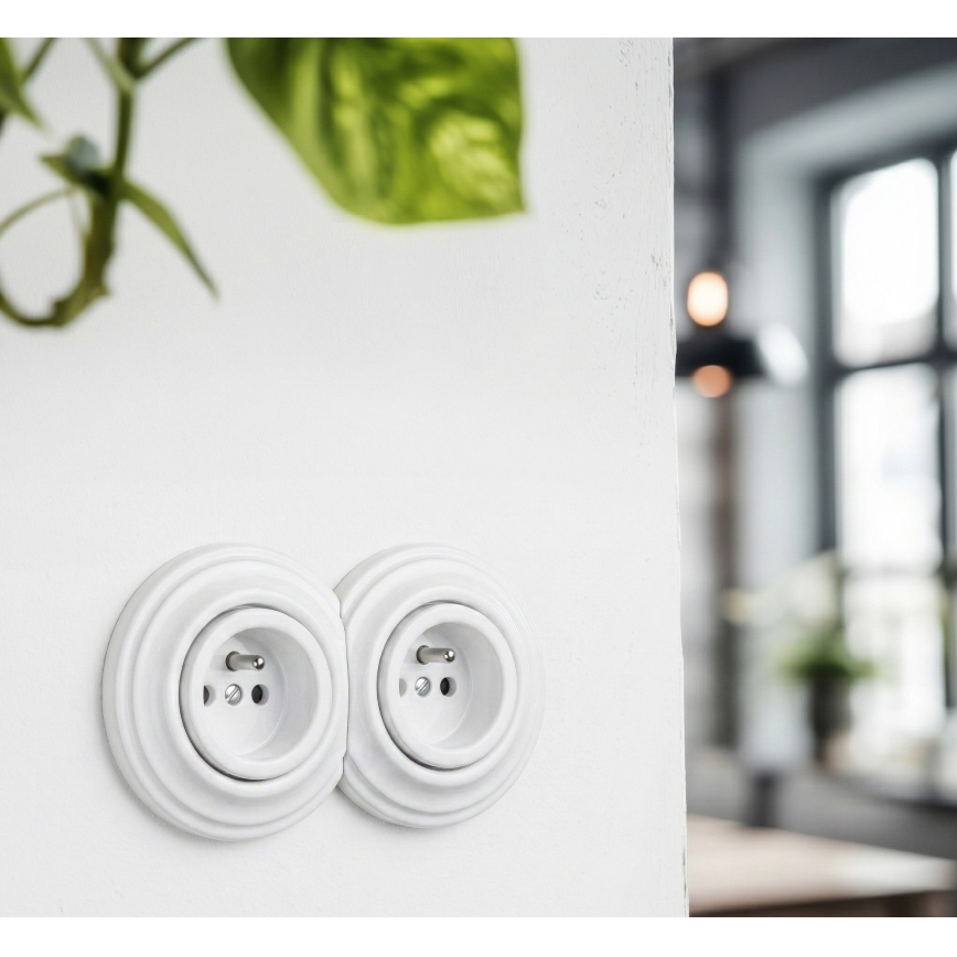 Kliklap - Dubultā retro mājas kontaktligzda ar rāmi 230V sniegbalta