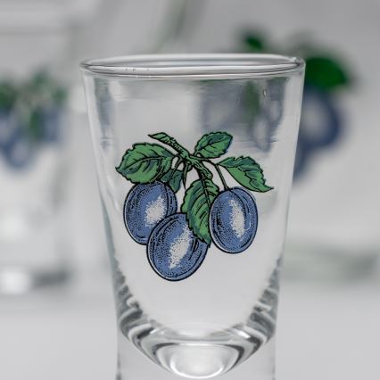 Komplekts  1x liela pudele + 2x glāzīte caurspīdīga ar plūmju motīvu