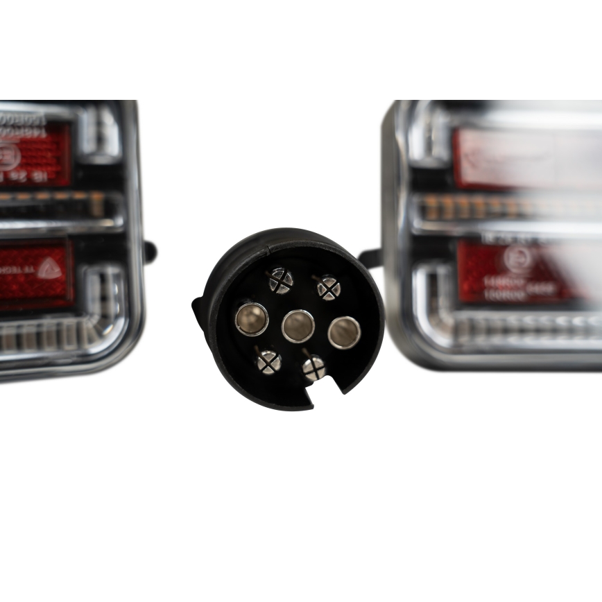 KOMPLEKTS 2x LED Bezvadu automašīnas lampa LED/12-24V Wi-Fi IP67