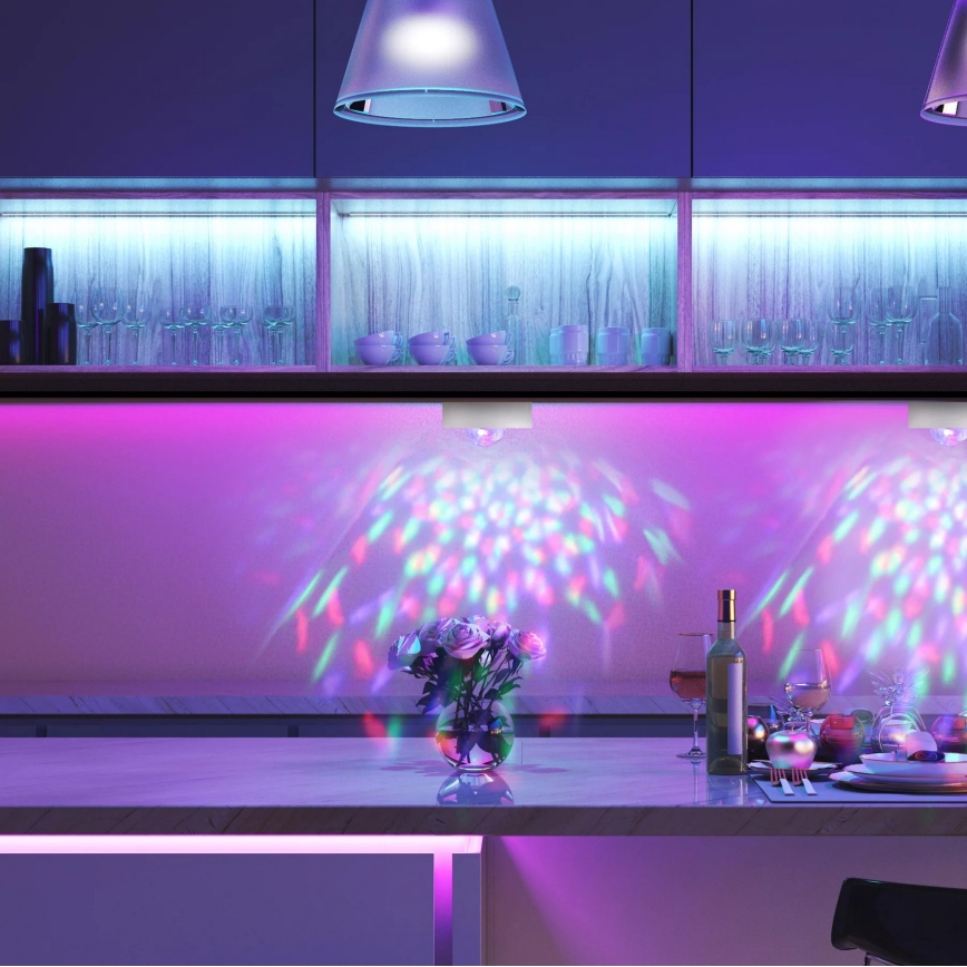 KOMPLEKTS 2x LED RGB Aptumšojama dekoratīva lampa FESTA 3xAAA/4,5V + tālvadības pults