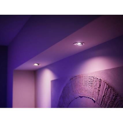 KOMPLEKTS 2x LED RGBW Aptumšojama spuldze Philips Hue White And Color Ambiance GU5,3/MR16/6,3W/12V 2000-6500K