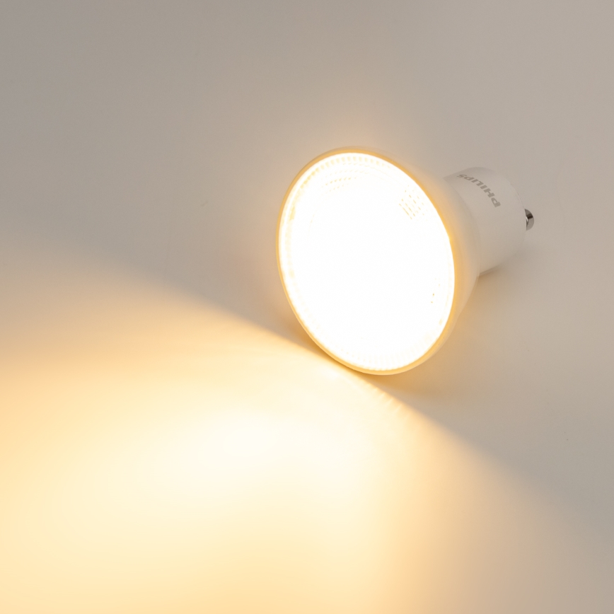 KOMPLEKTS 3x LED Spuldze Philips GU10/4,7W/230V 2700K