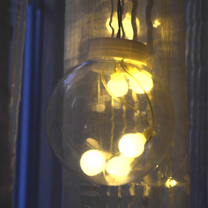 LED aizkars WISH BALLS, 108 LED, 8 režīmi, 4,5 m, silti balta