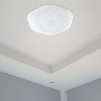LED Aptumšojama griestu lampa LED/40W/230V 3000-6500K 40 cm balta + tālvadības pults