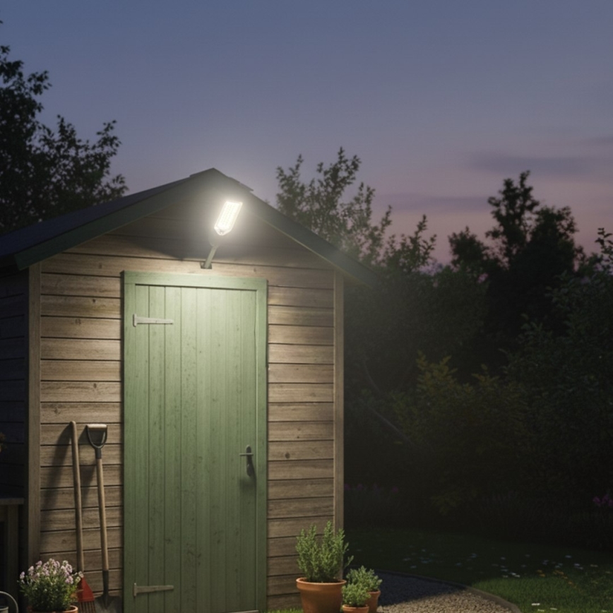 LED regulējama saules darbināma ielu lampa ar sensoru VENICE LED/50W/3,2V 4000 mAh IP65 melna + tālvadības pults