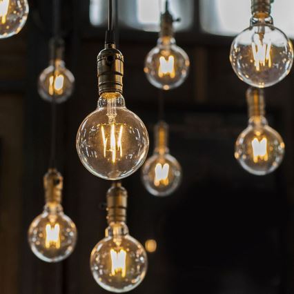 LED Aptumšojama spuldze FILAMENT G125 E27/8W/230V 2200K