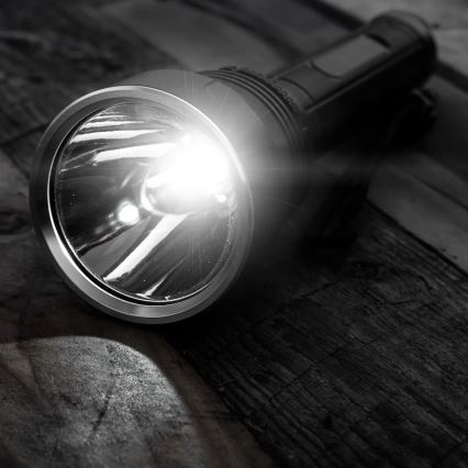 LED Aptumšojama uzlādējams lukturītis LED/20W/5V IPX5 1570 spīdīgs 8400 mAh