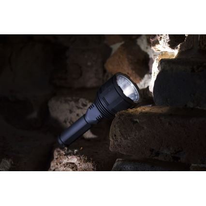LED Aptumšojama uzlādējams lukturītis LED/30W/5V IPX7 3000 spīdīgs 4200 mAh
