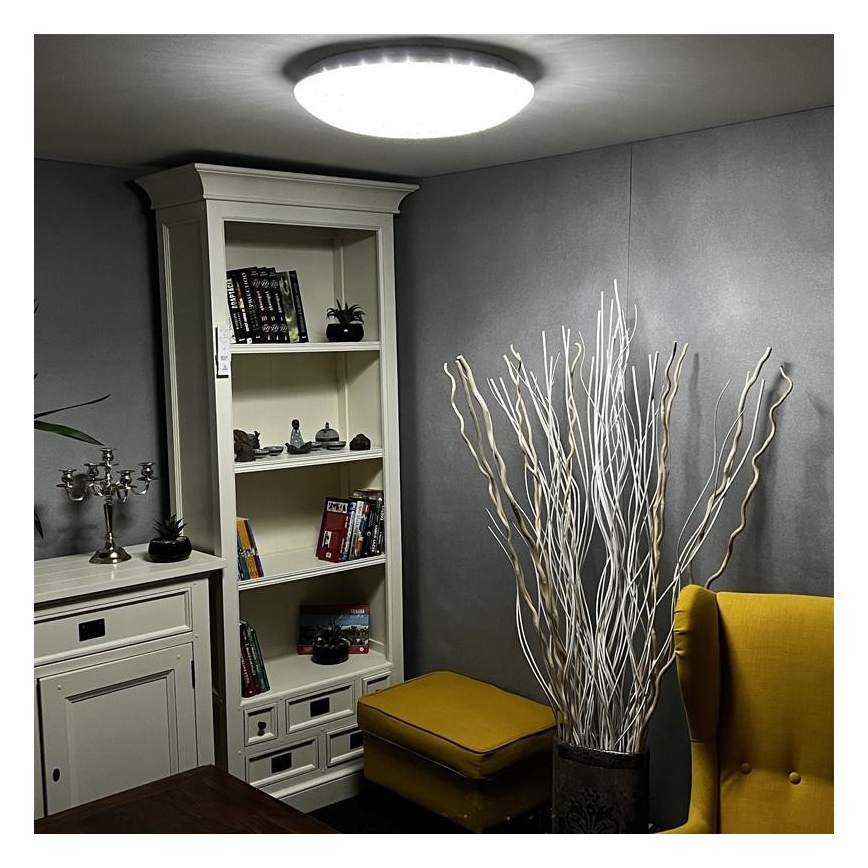 LED Aptumšojams griestu gaismeklis LED/48W/230V 2700-6500K Wi-Fi Tuya + tālvadības pults