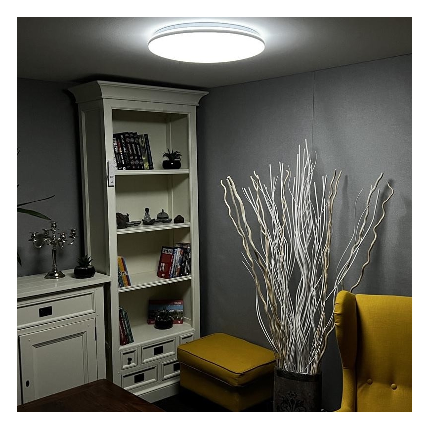 LED Aptumšojams griestu gaismeklis LED/48W/230V 2700-6500K Wi-Fi Tuya + tālvadības pults