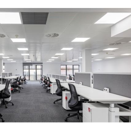LED Aptumšojams iegremdējams panelis CAPRI LED/25/36/40W/230V 3000/4000/5700K UGR&lt;19 IP44 60x60 cm