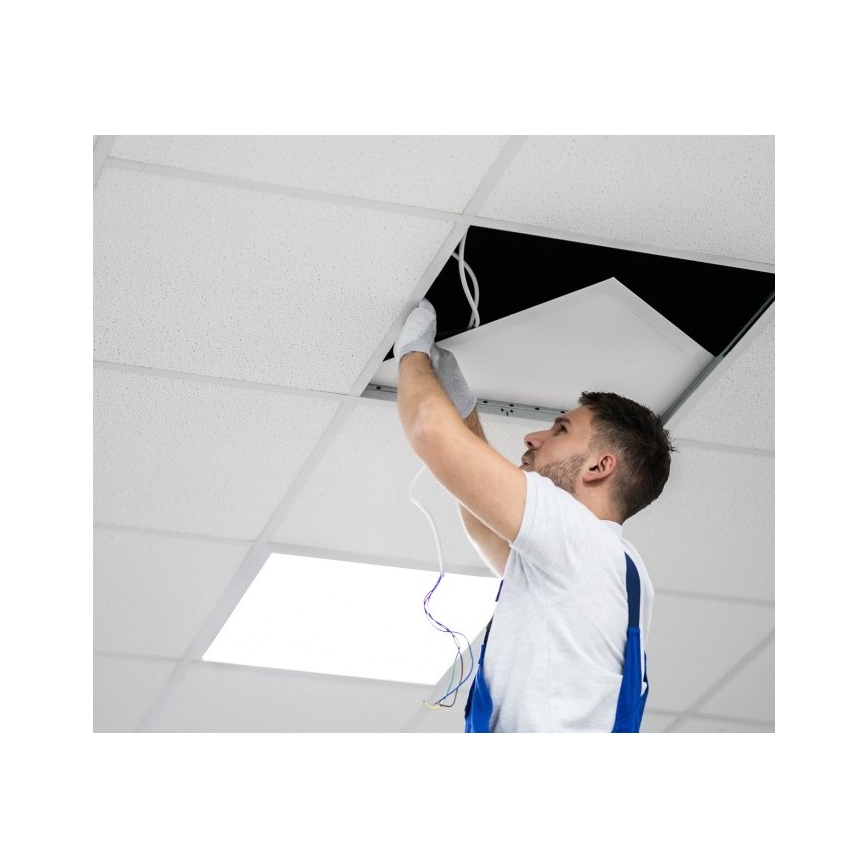 LED Aptumšojams iegremdējams panelis CAPRI LED/25/36/40W/230V 3000/4000/5700K UGR&lt;19 IP44 60x60 cm