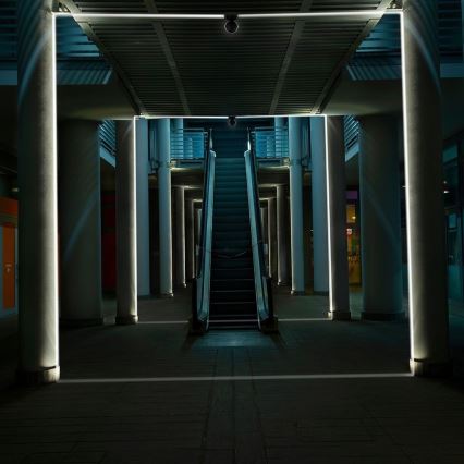 LED Elastīga āra sienas lampa LED/7W/230V 4000K IP65 melna