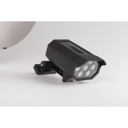 LED Butaforiska drošības kamera ar sensoru un ar saules enerģijas paneli LED/5W/5,5V 800 mAh IP65 + tālvadības pults