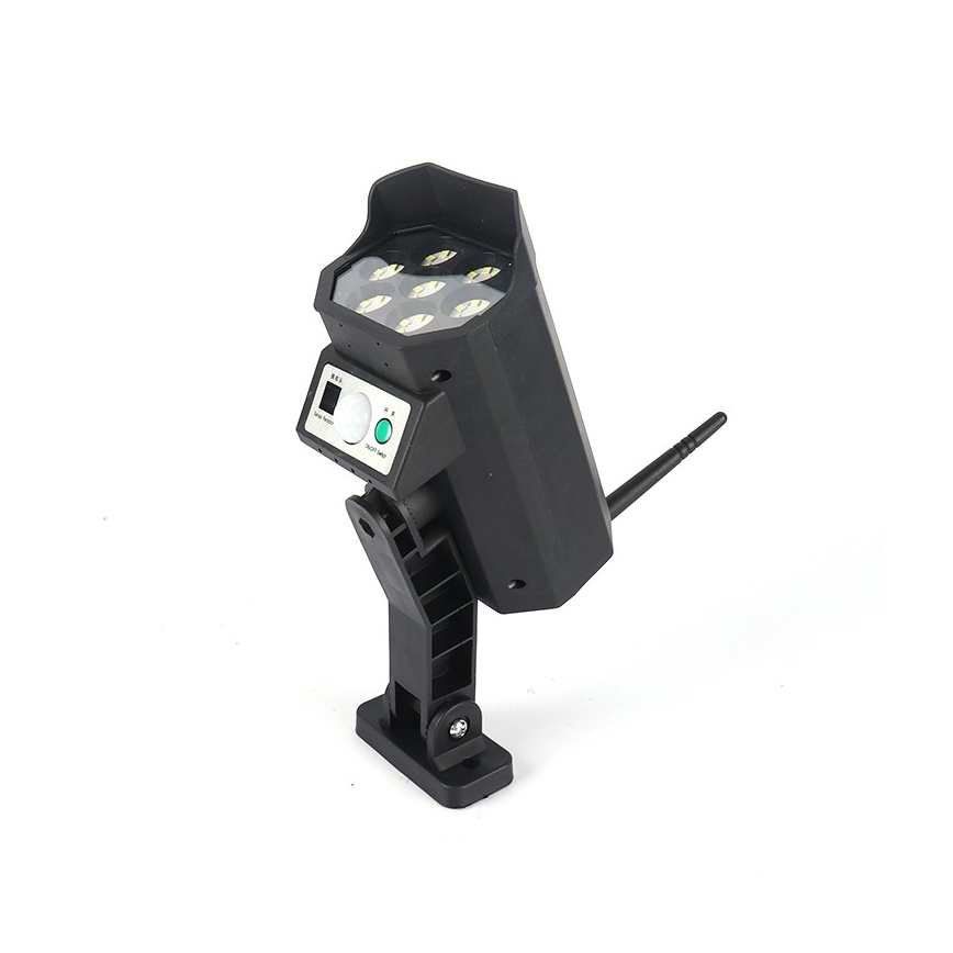 LED Butaforiska drošības kamera ar sensoru un ar saules enerģijas paneli LED/5W/5,5V 800 mAh IP65 + tālvadības pults
