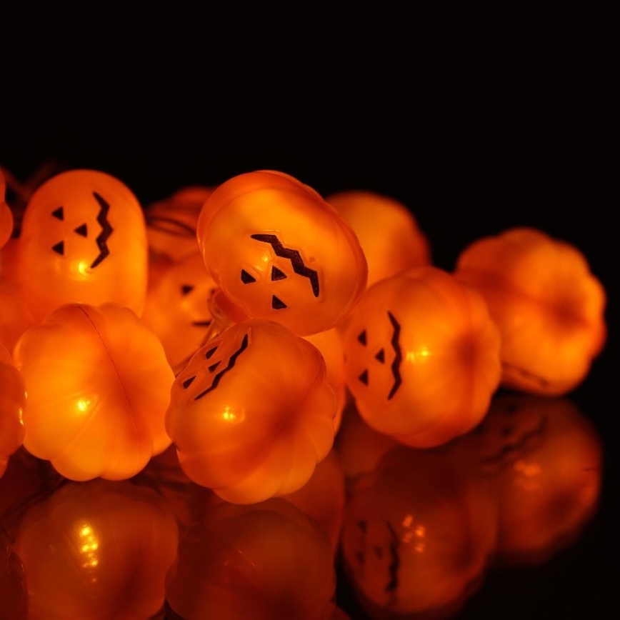 LED Dekoratīva virtene HALLOWEEN 20xLED/3xAA/silti balta 3,3m ķirbji
